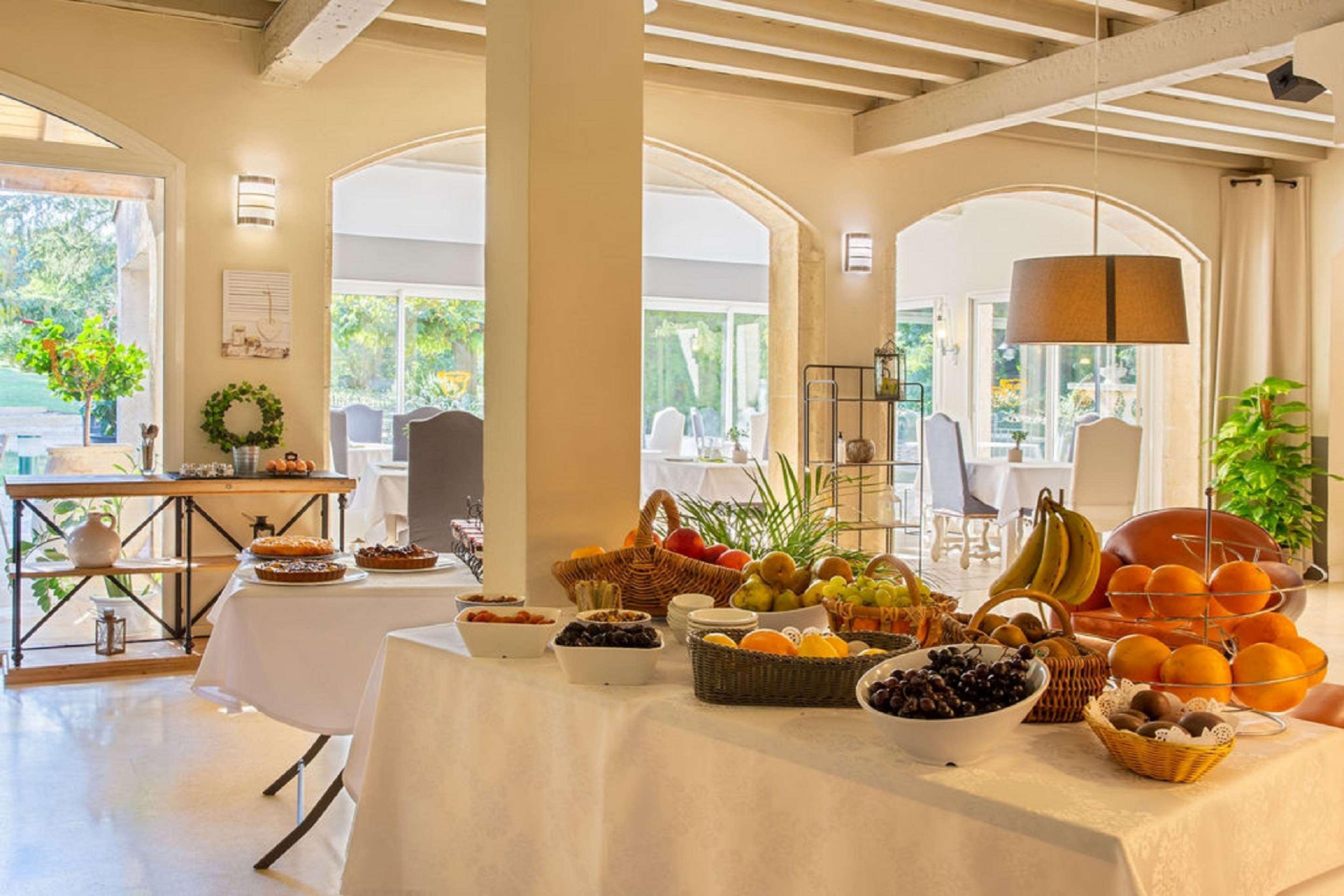 Best Western Le Val Majour Фонвией Екстериор снимка