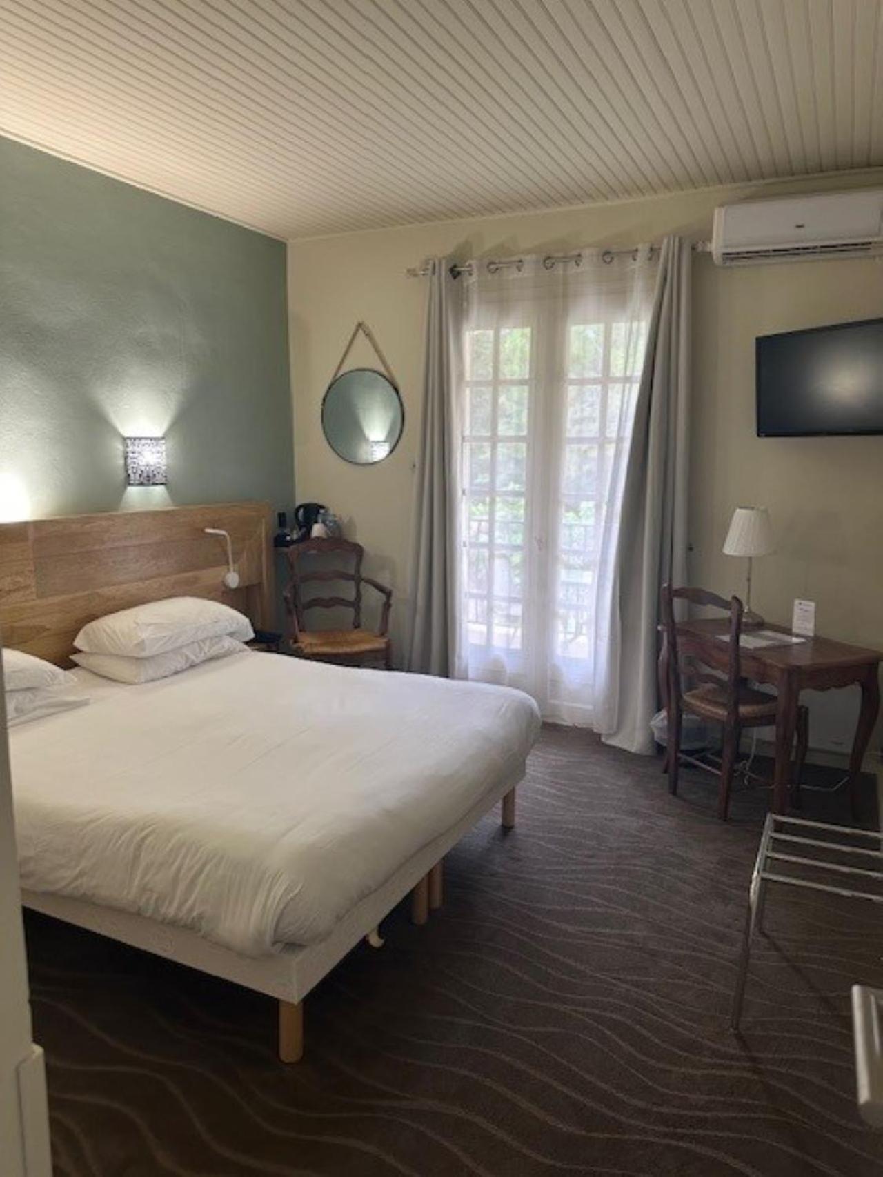 Best Western Le Val Majour Фонвией Екстериор снимка